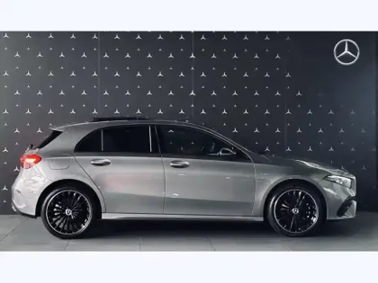 Photo 7 Mercedes Classe A 250 e Hybrid EQ Star Edition