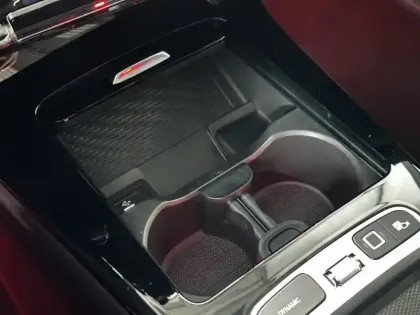 Photo 17 Mercedes Classe A 250 e Hybrid EQ Star Edition