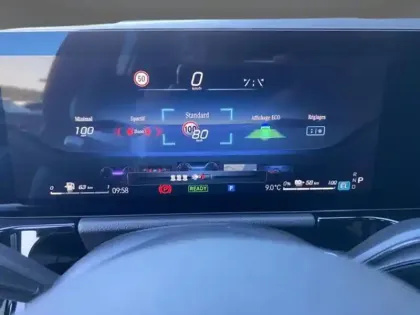 Photo 17 Mercedes GLA 250 e Hybrid EQ