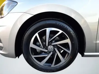 Photo 8 Volkswagen Golf Sportsvan Gén. I Ph2 Confortline Business 5