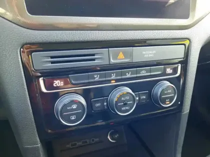 Photo 18 Volkswagen Golf Sportsvan Gén. I Ph2 Confortline Business 5