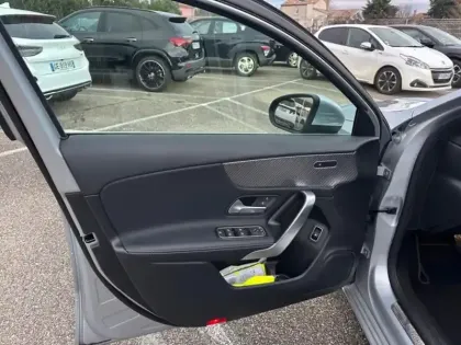 Photo 11 Mercedes Classe A 250 e Hybrid EQ Progressive Li