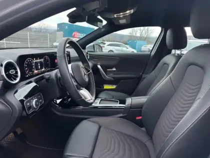 Photo 19 Mercedes Classe A 250 e Hybrid EQ Progressive Li