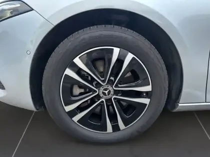 Photo 8 Mercedes Classe A 250 e Hybrid EQ Progressive Li