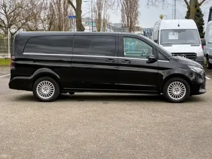 Photo 43 Mercedes CLA sse V 300 d Extra-Long Avan