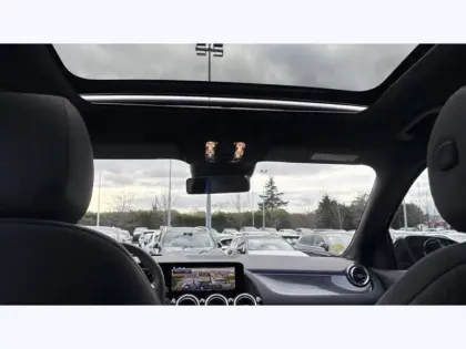 Photo 9 Mercedes GLA 200 d AMG Line