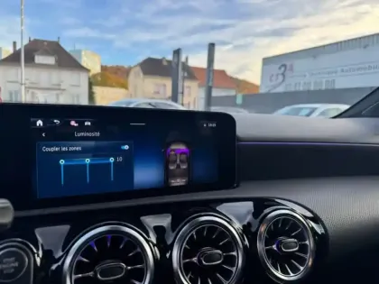 Photo 14 Mercedes Classe A A 180 Compacte