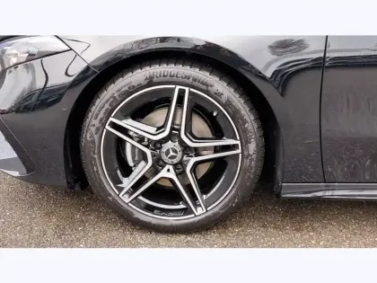 Photo 8 Mercedes Classe A 200 d AMG Line