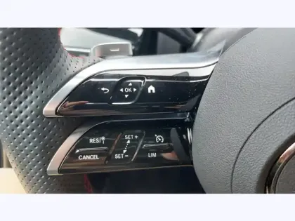 Photo 18 Mercedes Classe A 200 d AMG Line