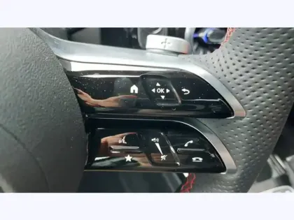 Photo 13 Mercedes Classe A 200 d AMG Line