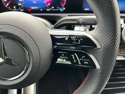 Photo 19 Mercedes Classe A 180 AMG Line