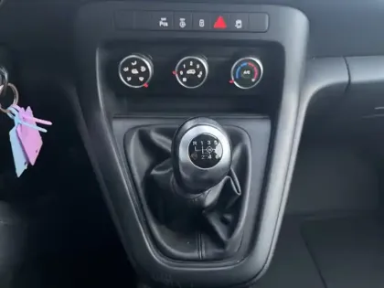 Photo 9 Mercedes Citan 113 Fourgon PRO / L1 / 131ch /