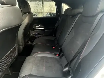 Photo 13 Mercedes Classe B 200 AMG Line