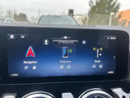 Photo 16 Mercedes Classe B 200 AMG Line