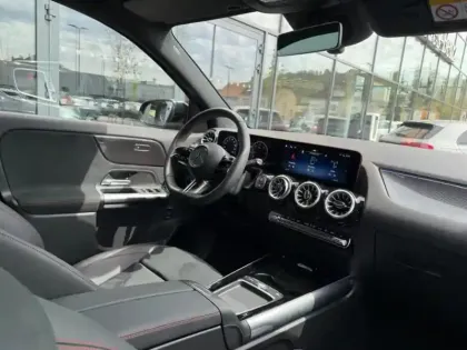 Photo 54 Mercedes GLA 200 d AMG Line