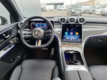 Photo 13 Mercedes Classe GLC Gén. II (X254) Ph1 AMG Line 5