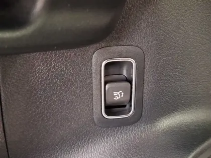 Photo 29 Mercedes EQA Gén. I (H243) Ph1 Business Line 5