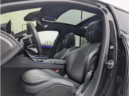 Photo 18 Mercedes CLA 580 e Hybrid EQ 4MATIC Limousi