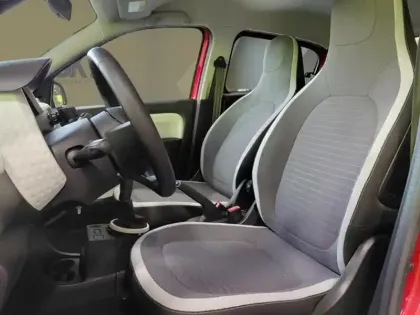 Photo 11 Renault Twingo Gén. III (C07) Ph1 Zen 5