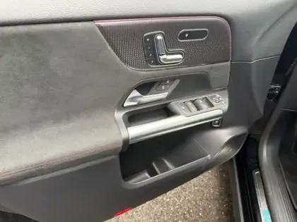 Photo 21 Mercedes EQA 250+ AMG Line