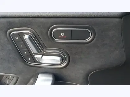 Photo 18 Mercedes Classe A 200 d Star Edition