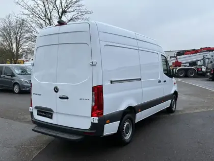 Photo 22 Mercedes Sprinter 317 CDI 37 L2H2 12M3 170CH BVA