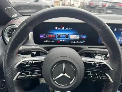 Photo 49 Mercedes CLA  220 d Coupé