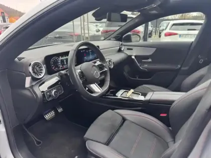 Photo 47 Mercedes CLA  220 d Coupé