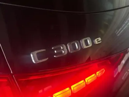 Photo 19 Mercedes Classe C  300 e Hybrid EQ Break