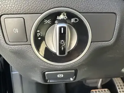 Photo 16 Mercedes GLA 180 Fascination