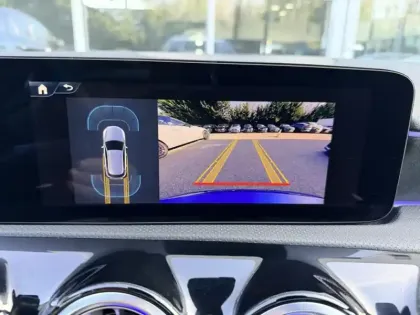 Photo 9 Mercedes Classe A 180 d AMG Line