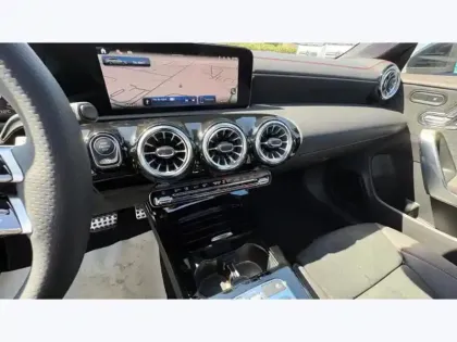 Photo 13 Mercedes CLA  200 d Shooting Brake AMG L