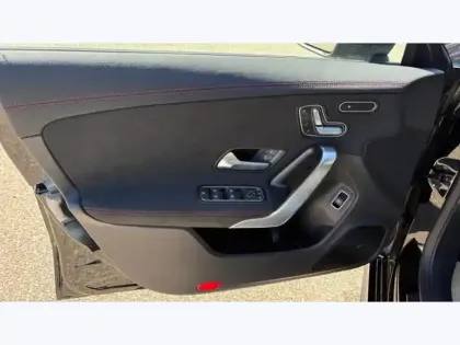 Photo 15 Mercedes CLA  200 d Shooting Brake AMG L