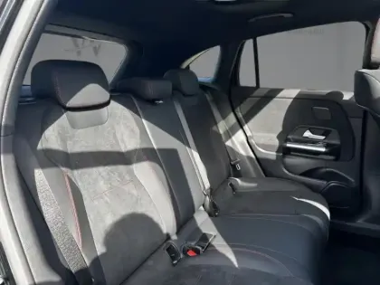 Photo 16 Mercedes GLA 250 e Hybrid EQ AMG Line