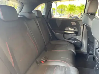 Photo 18 Mercedes Classe B 200 AMG Line