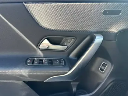 Photo 20 Mercedes Classe A Gén. IV (W177) Ph2 Progressive Line 5