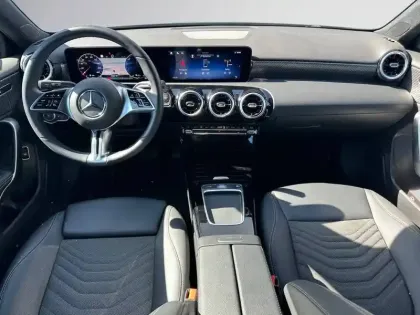 Photo 8 Mercedes Classe A 250 e Hybrid EQ Progressive Li