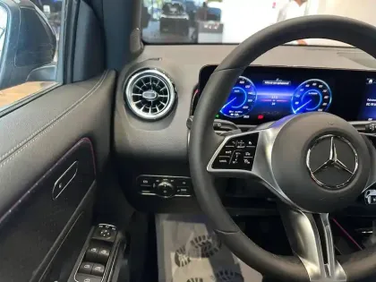 Photo 6 Mercedes Classe B 250+ Edition