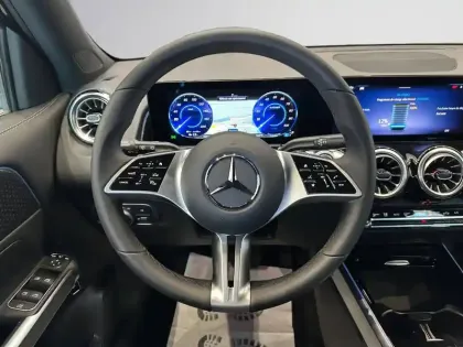 Photo 10 Mercedes Classe B 250+ Edition