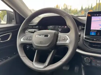 Photo 16 Jeep Compass Limited Plug-In Hybrid 4Xe