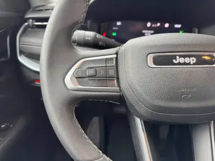 Photo 14 Jeep Compass Limited Plug-In Hybrid 4Xe