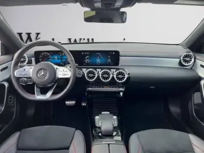 Photo 19 Mercedes CLA  220 d Coupé AMG Line