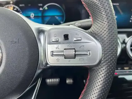 Photo 25 Mercedes CLA  220 d Coupé AMG Line