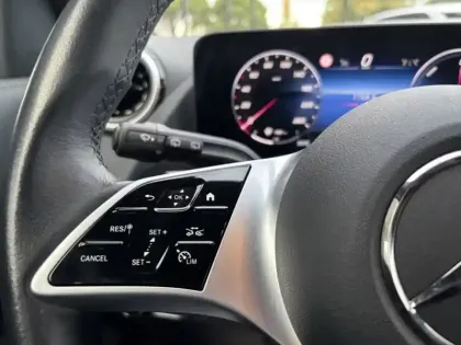 Photo 21 Mercedes GLA 250 e Business Line