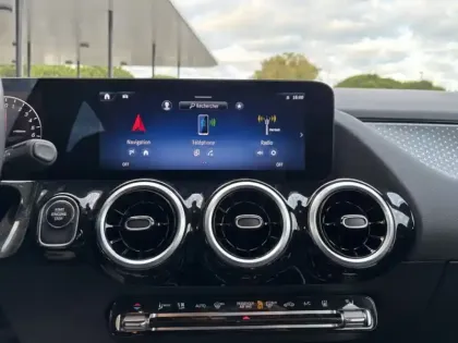 Photo 20 Mercedes GLA 250 e Business Line