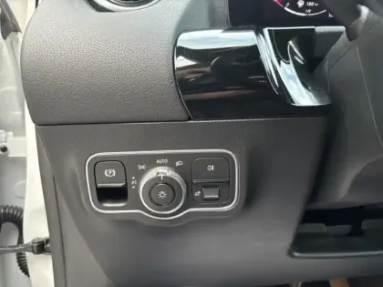 Photo 15 Mercedes GLA 250 e Business Line