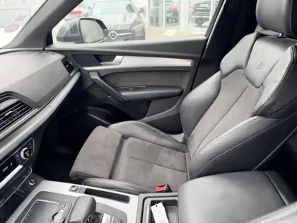 Photo 16 Audi Q5 55 TFSI e quattro S line