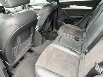 Photo 8 Audi Q5 55 TFSI e quattro S line