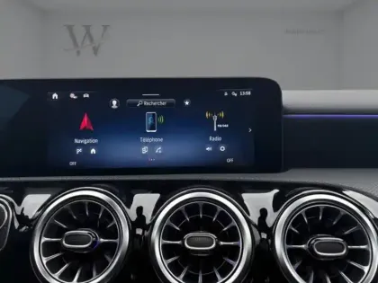 Photo 12 Mercedes Classe A 250 e Hybrid EQ AMG Line