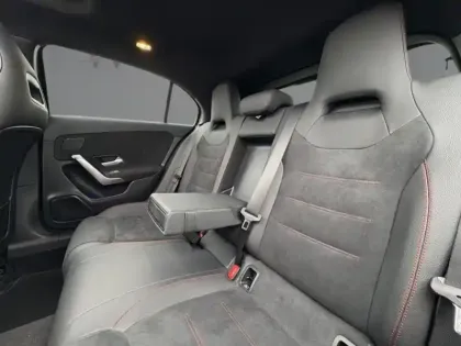 Photo 16 Mercedes Classe A 250 e Hybrid EQ AMG Line